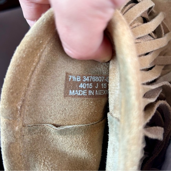 Frye Llana Fringe Boots Suede Leather Size 7.5 Tan Ankle Booties - Picture 6 of 7